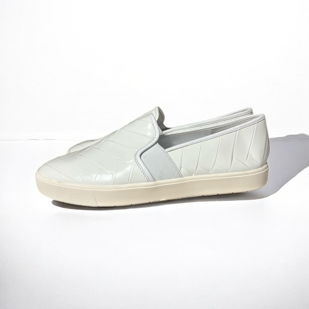 🌻Vince Blair White Embossed Leather Slip On Sneakers Women's Size 10